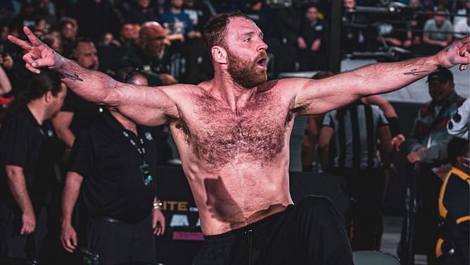 "No, they know who you are" - Jon Moxley recalls how former WWE commentator was worried about fan reception before debuting in AEW