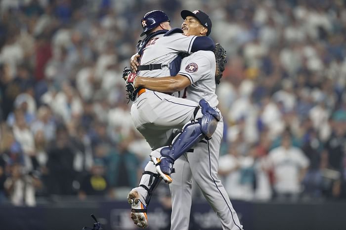 The Astros and Mariners tie the record for longest MLB playoff game ever 