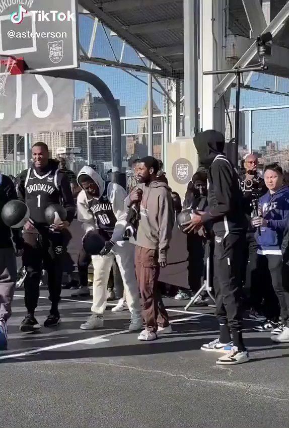 Ben Simmons air-ball at Nets' Practice in the Park goes viral