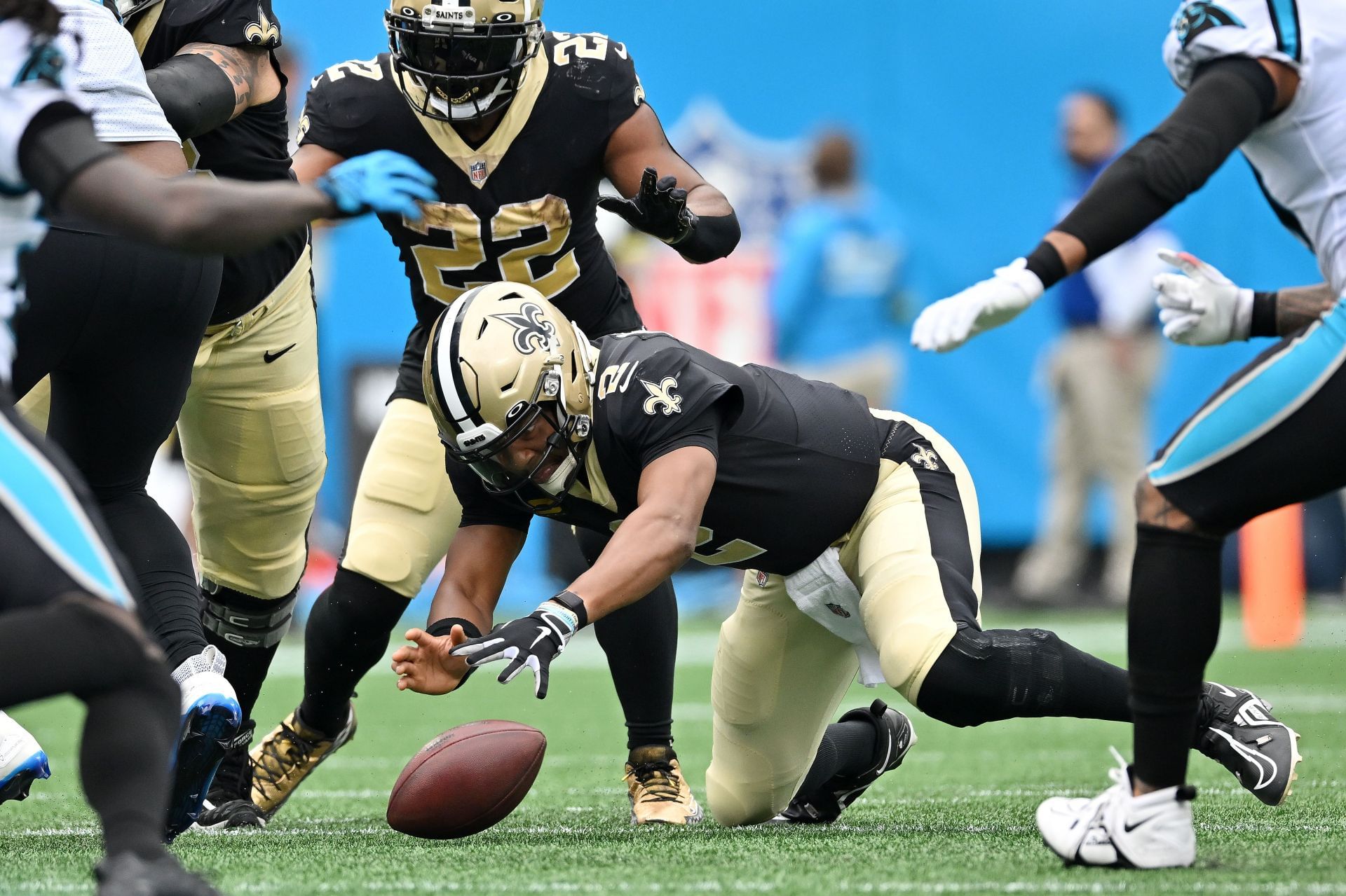 New Orleans Saints quarterback Jameis Winston foot injury