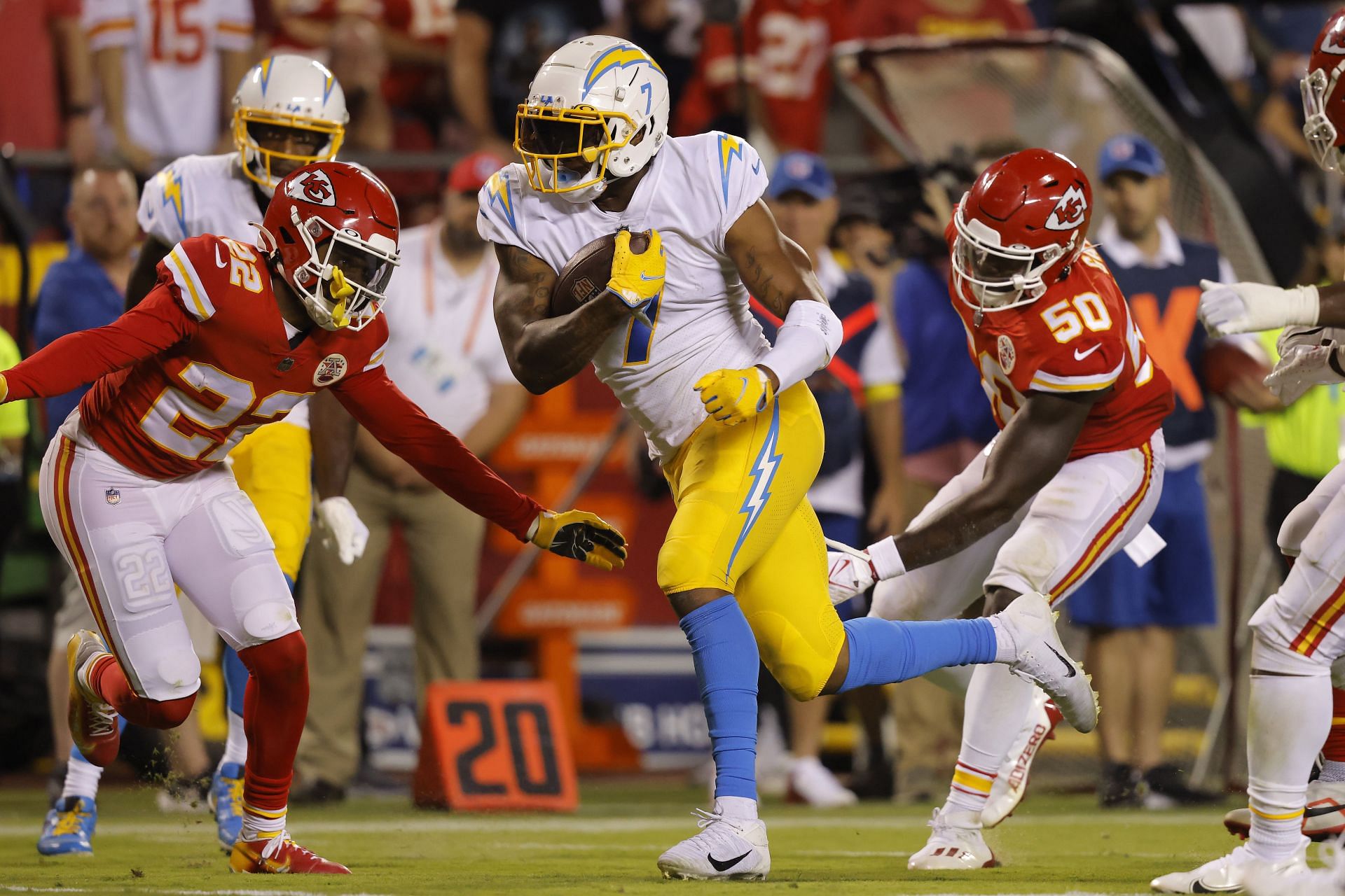 Los Angeles Chargers v Kansas City Chiefs