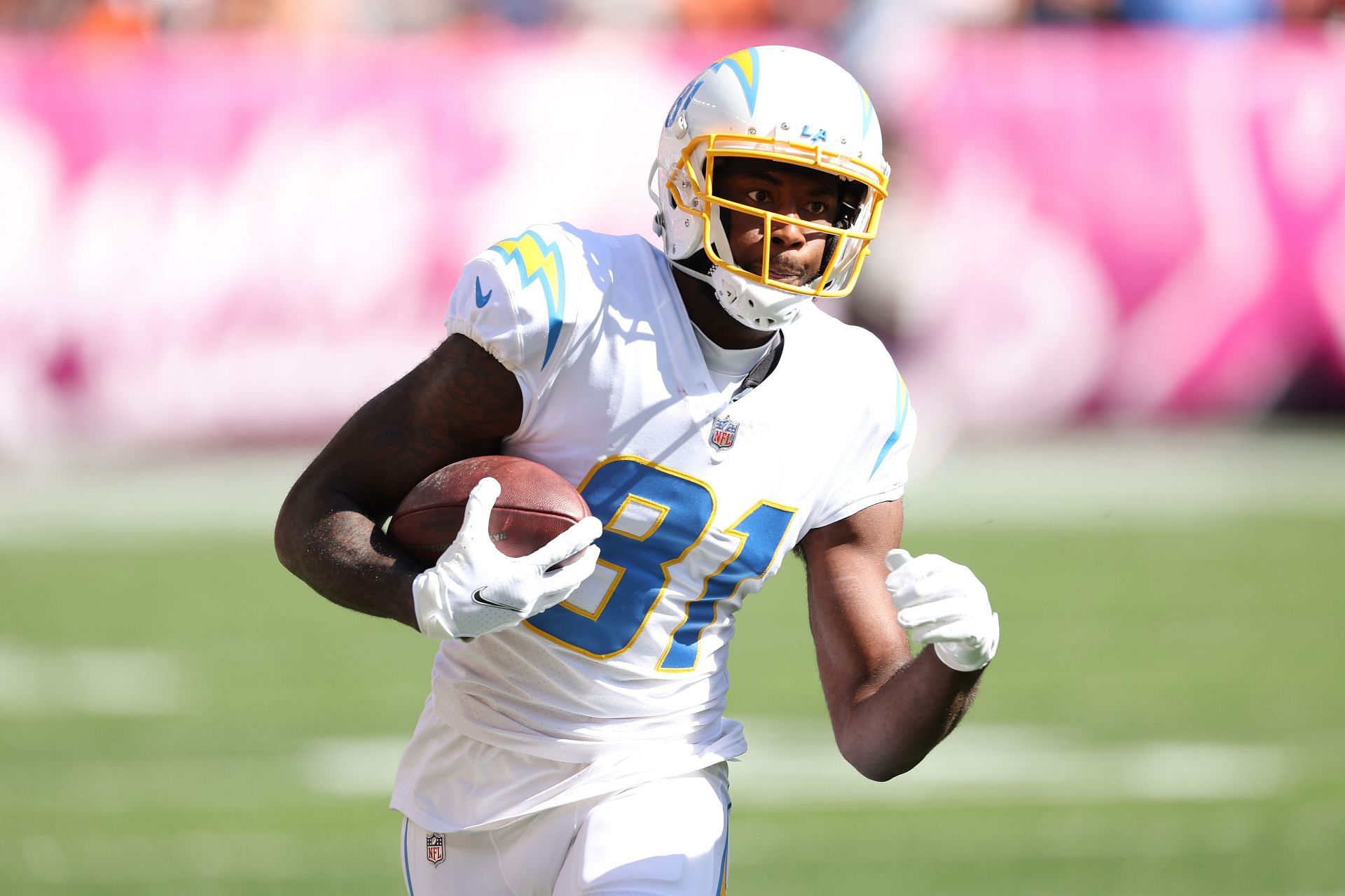 NFL regular season - Los Angeles Chargers v Cleveland Browns