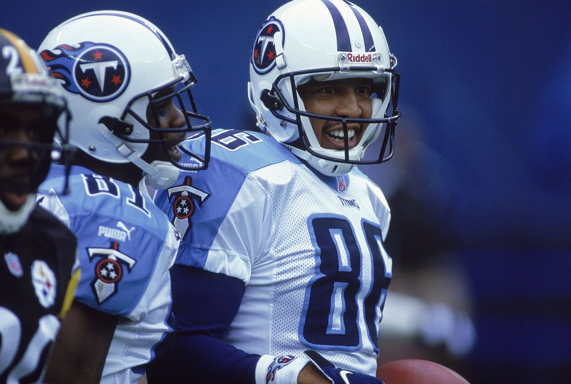 Carl Pickens of the Tennessee Titans reacts to a game against the Pittsburgh Steelers