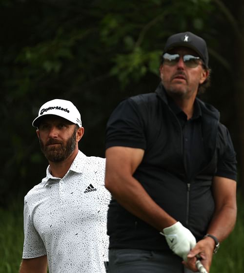 Dustin Johnson (L) and Phil Mickelson at the LIV Golf Invitational - London - Day One (Image via Matthew Lewis/Getty Images))