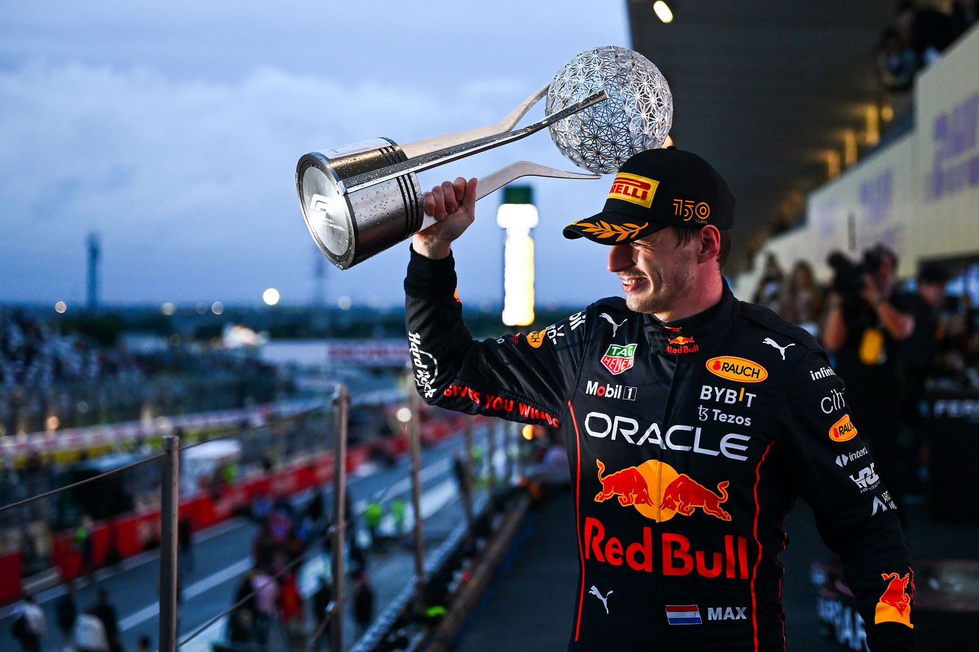 BREAKING Max Verstappen wins the 2022 F1 World Championship with