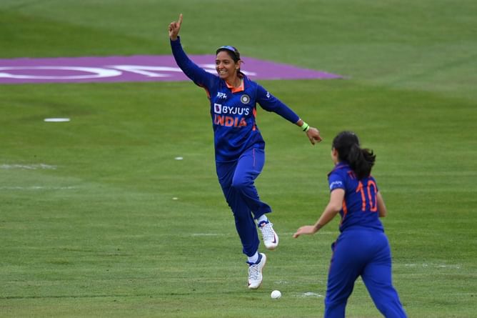 “Lot of girls will now choose cricket as a professional career” - Harmanpreet Kaur reacts to BCCI’s decision of equal pay for male and female cricketers