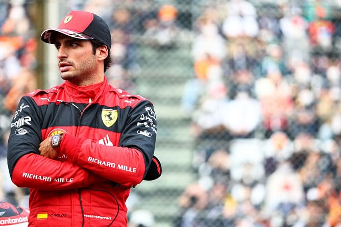 "I had to change completely my driving style" - Carlos Sainz on his struggles in 2022 season