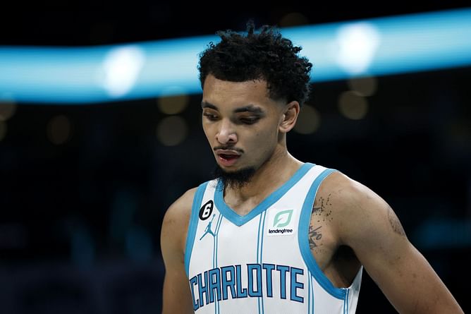 What are James Bouknight's contract details for 2022-23 season? Here are all the details