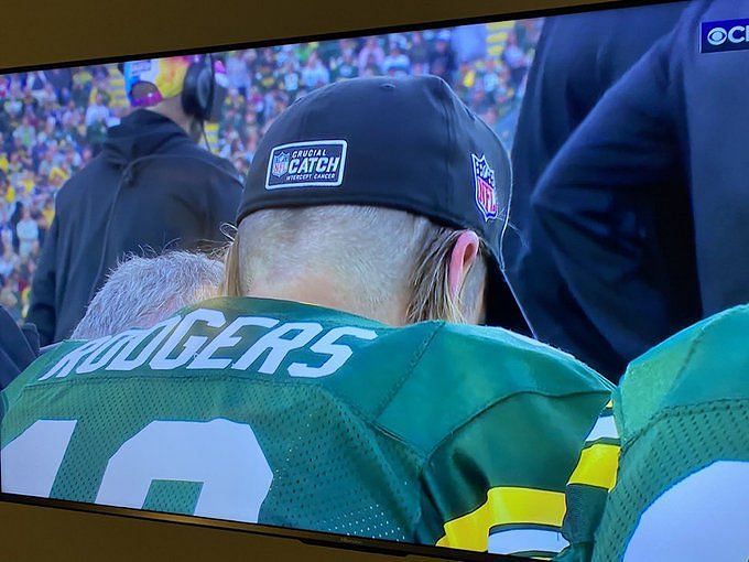 NFL fans trash Aaron Rodgers' new haircut and claim Packers star