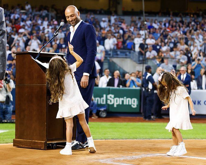 New York Yankees Fans Fall Flat as Aaron Judge Shares a Striking Moment  With Derek Jeter's Glorious Ex-Teammate and Fellow Superstars During Spring  Training - EssentiallySports