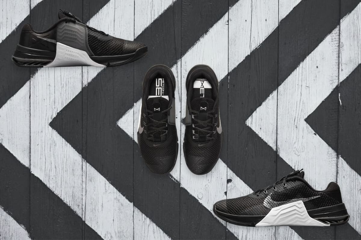 weight lifting nike shoes