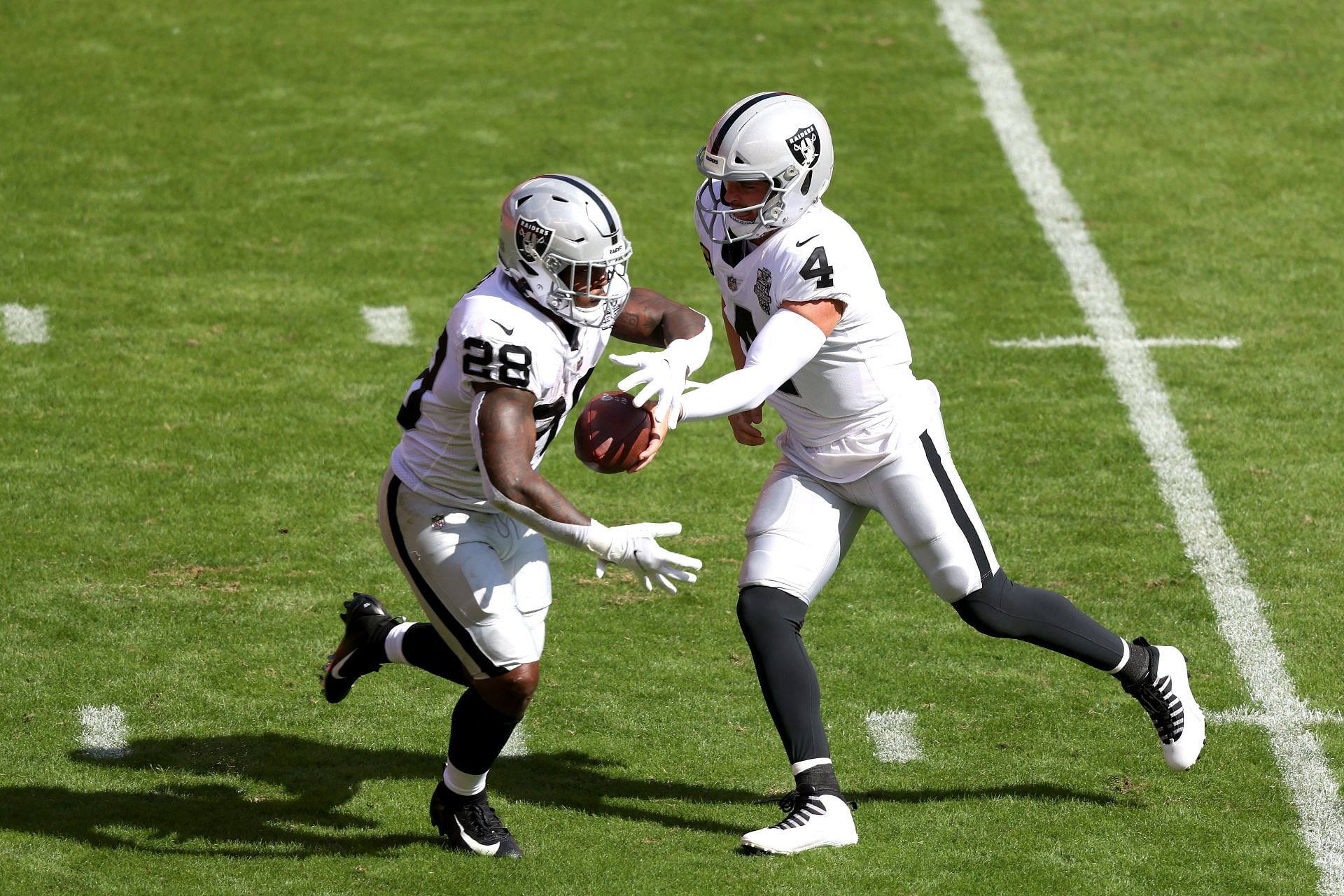 Las Vegas Raiders v Kansas City Chiefs