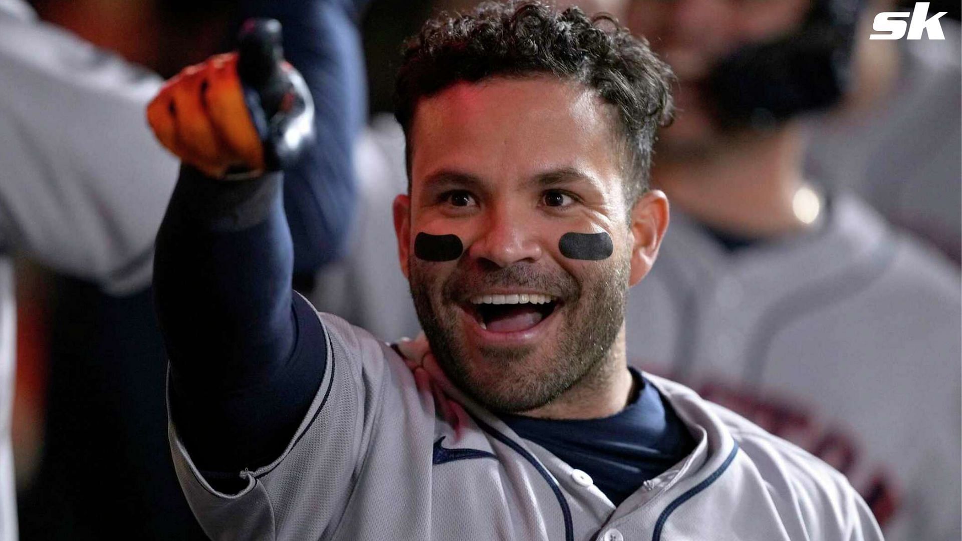 Jose Altuve: When you said you don't believe that I didn't have a buzzer,  you don't believe what MLB investigated
