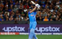 T20 World Cup : विराट कोहली के सामने वाले छक्के को पूर्व भारतीय कप्तान ने दिया नया नाम