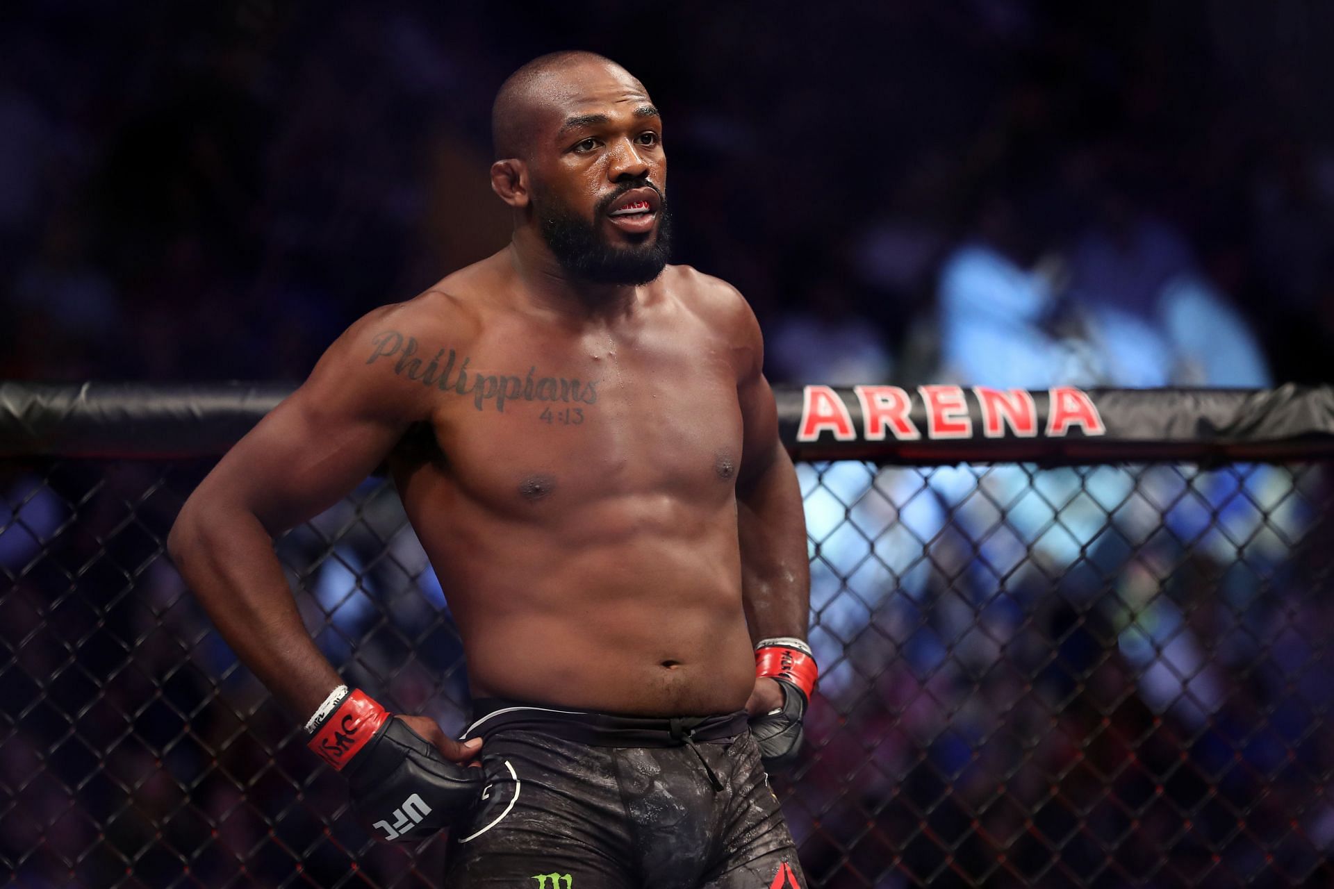 Jon Jones РѕР±РѕРё