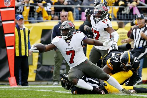 Tampa Bay Buccaneers v Pittsburgh Steelers