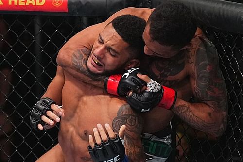 Joanderson Brito strangled Lucas Alexander in quick fashion