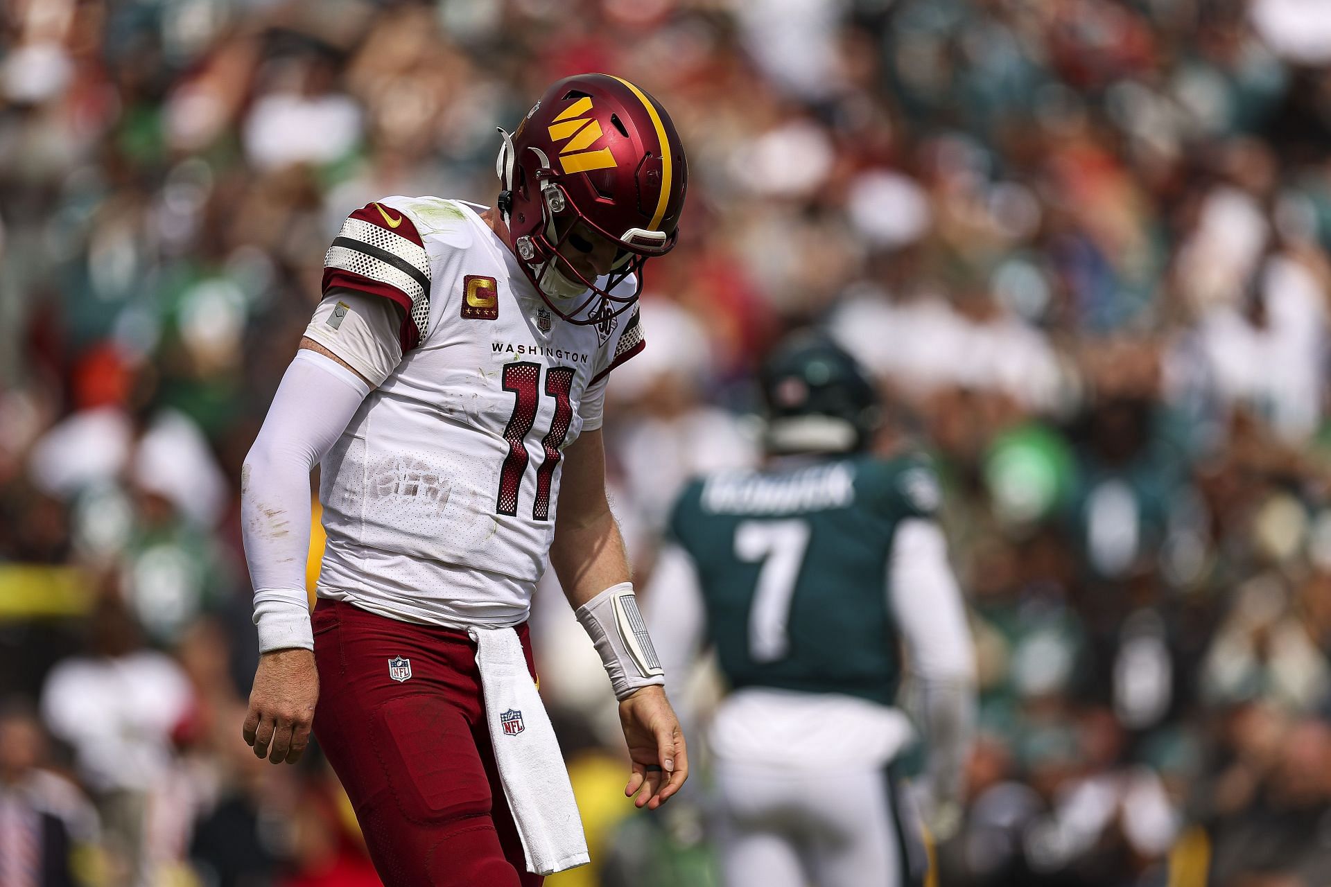 He was a legend tonight': Eagles applaud a demonstrative Carson Wentz's  effort, leadership despite falling short at Falcons 