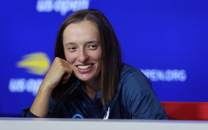 "I hope this gentleman did not "cry" later, that I did not answer him seriously"- Iga Swiatek on rejecting fan's marriage proposal at San Diego Open