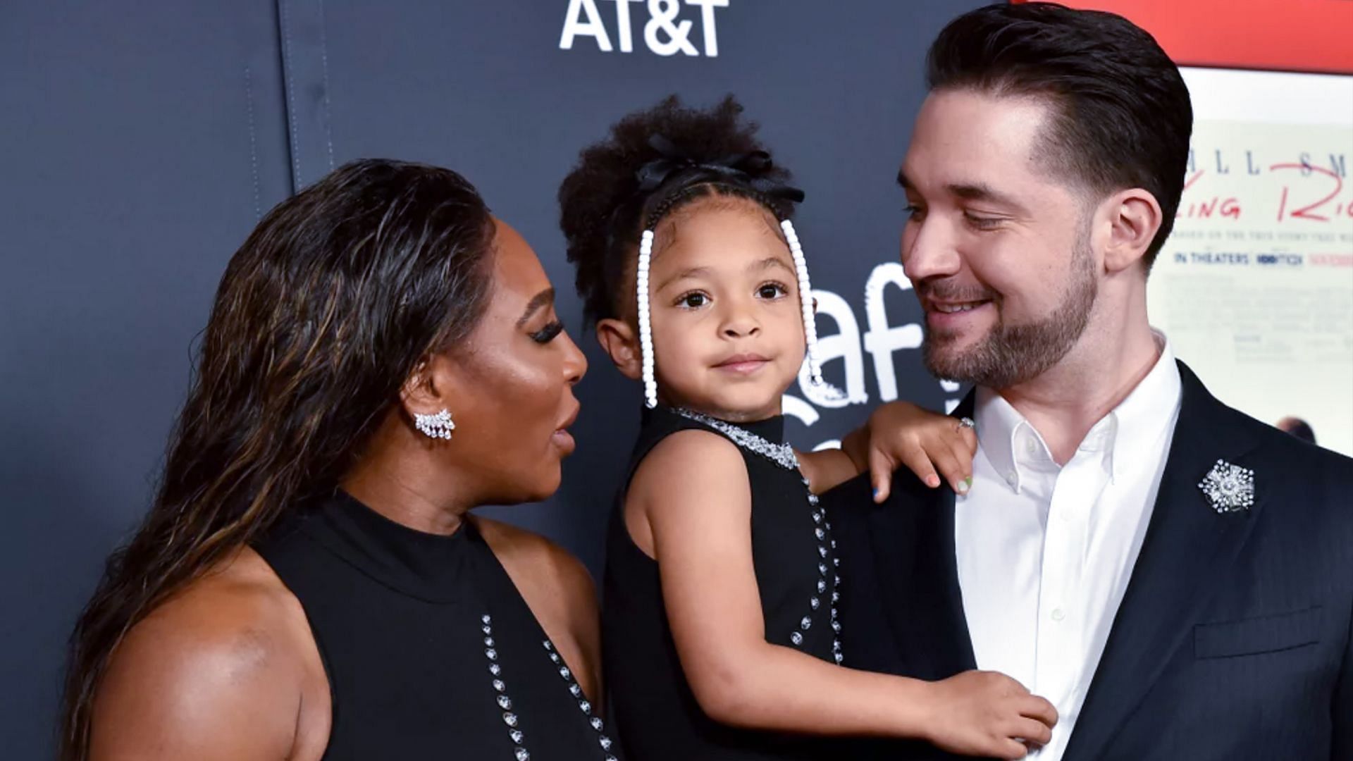 Serena Williams (L), Alexis Ohanian (R) and Olympia 