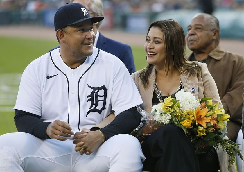 Detroit Tigers' Miguel Cabrera, far left, sits with his wife, Rosangel  Cabrera, second from left, and their three children, Rosangel Cabrera,  center, Isabella Cabrera, second from right, and Christopher Cabrera during  a