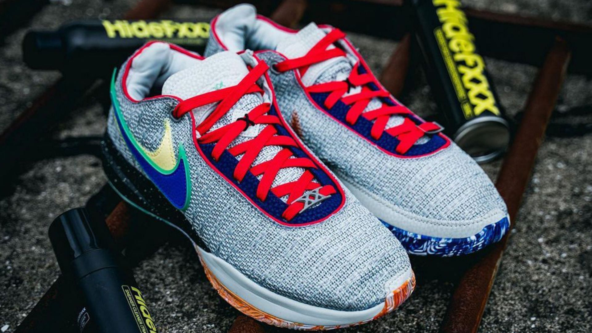 Nike LeBron 20 Galaxy edition (Image via Instagram/@knowing_kicks)