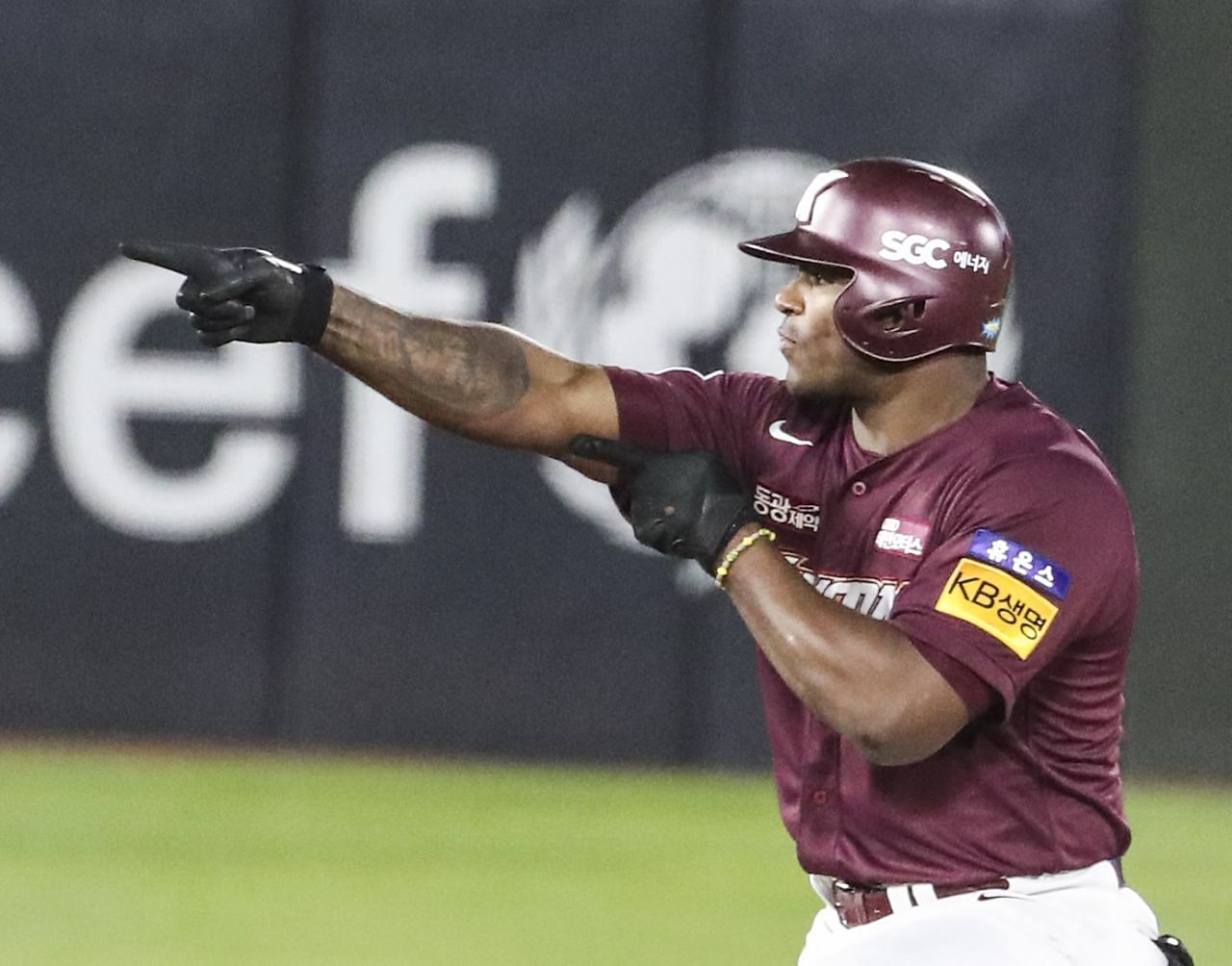 Former MLB All-Star Yasiel Puig playing for the Kiwoom Heroes (Image from Yonhap)