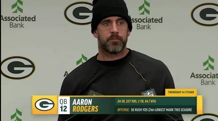 Packers fans boo Aaron Rodgers off the field in loss to Titans