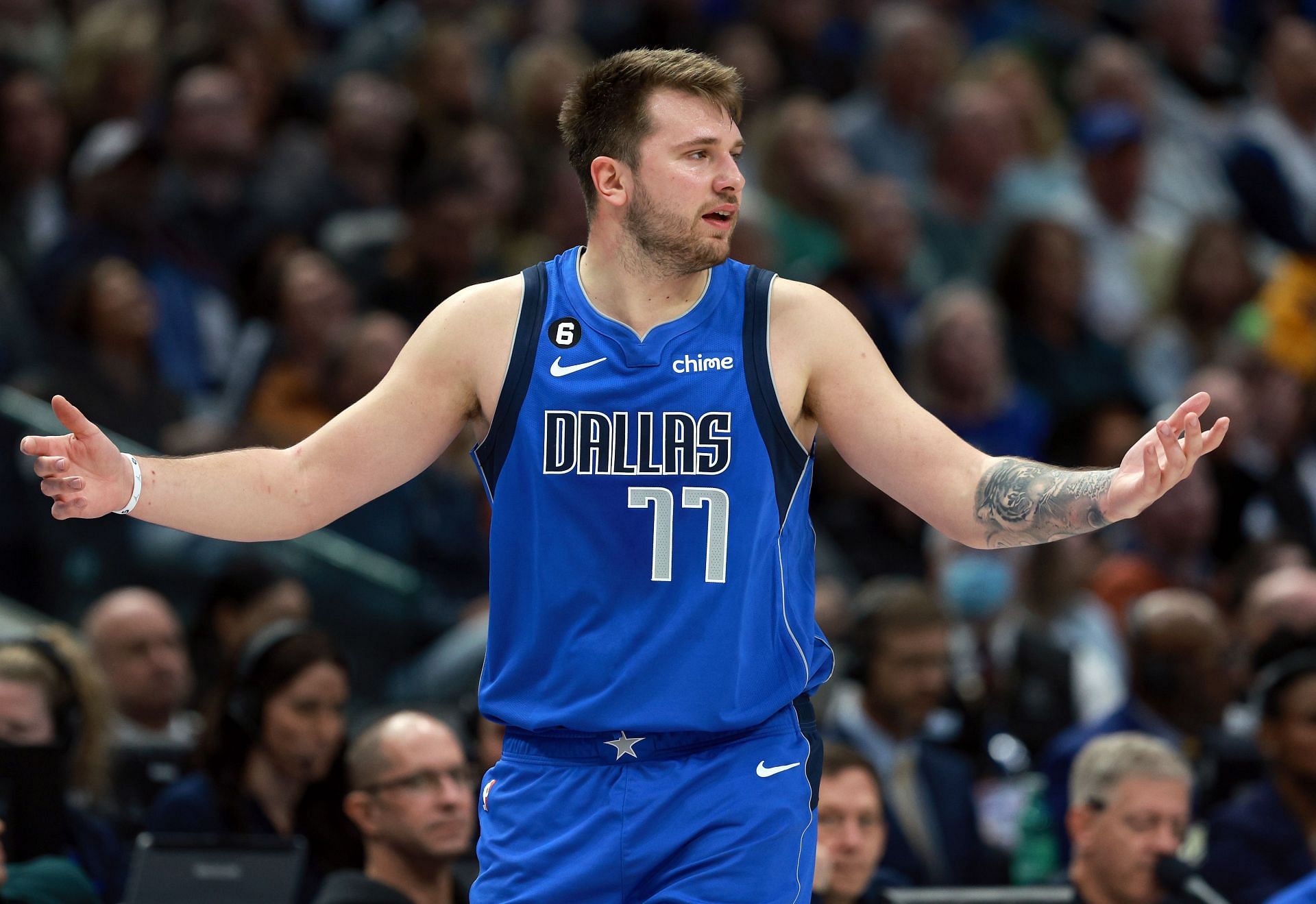 luka doncic long sleeve