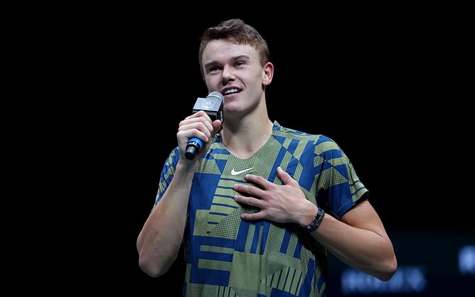 "Really class act; no wonder Djokovic likes this kid" - Tennis fans react to Holger Rune rushing to Caroline Wozniacki's defense during Paris Masters press conference
