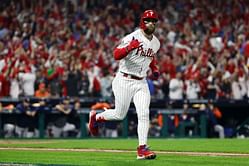 Bryce Harper to Alec Bohm: "Bohmer, I may have something"