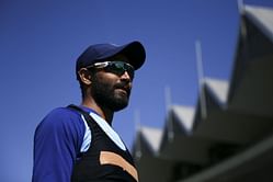 IPL 2023: "Everything is fine" - Ravindra Jadeja tweets a picture of him bowing in front of MS Dhoni to silence rumors of any rifts at CSK
