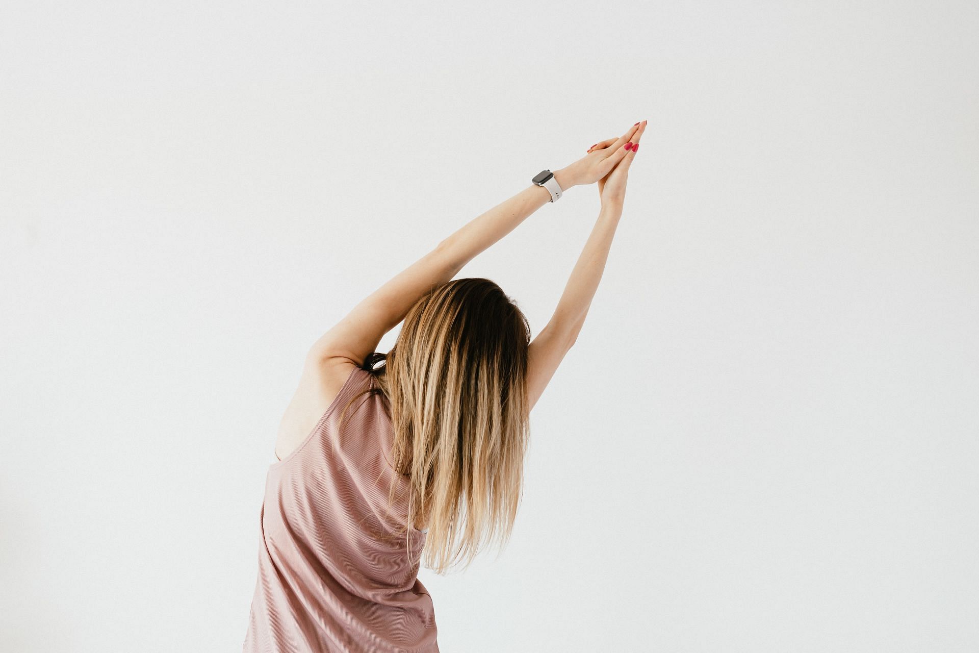 Yoga can be a good solution for back pain (Image via Pexels @Karolina Grabowska)