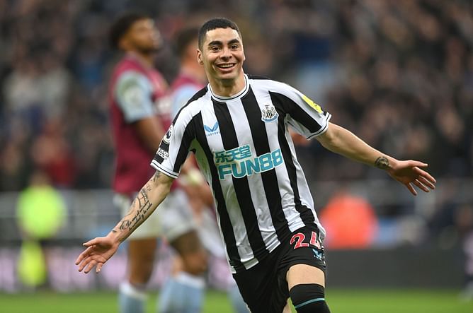 4 highest-scoring midfielders in the Premier League this season