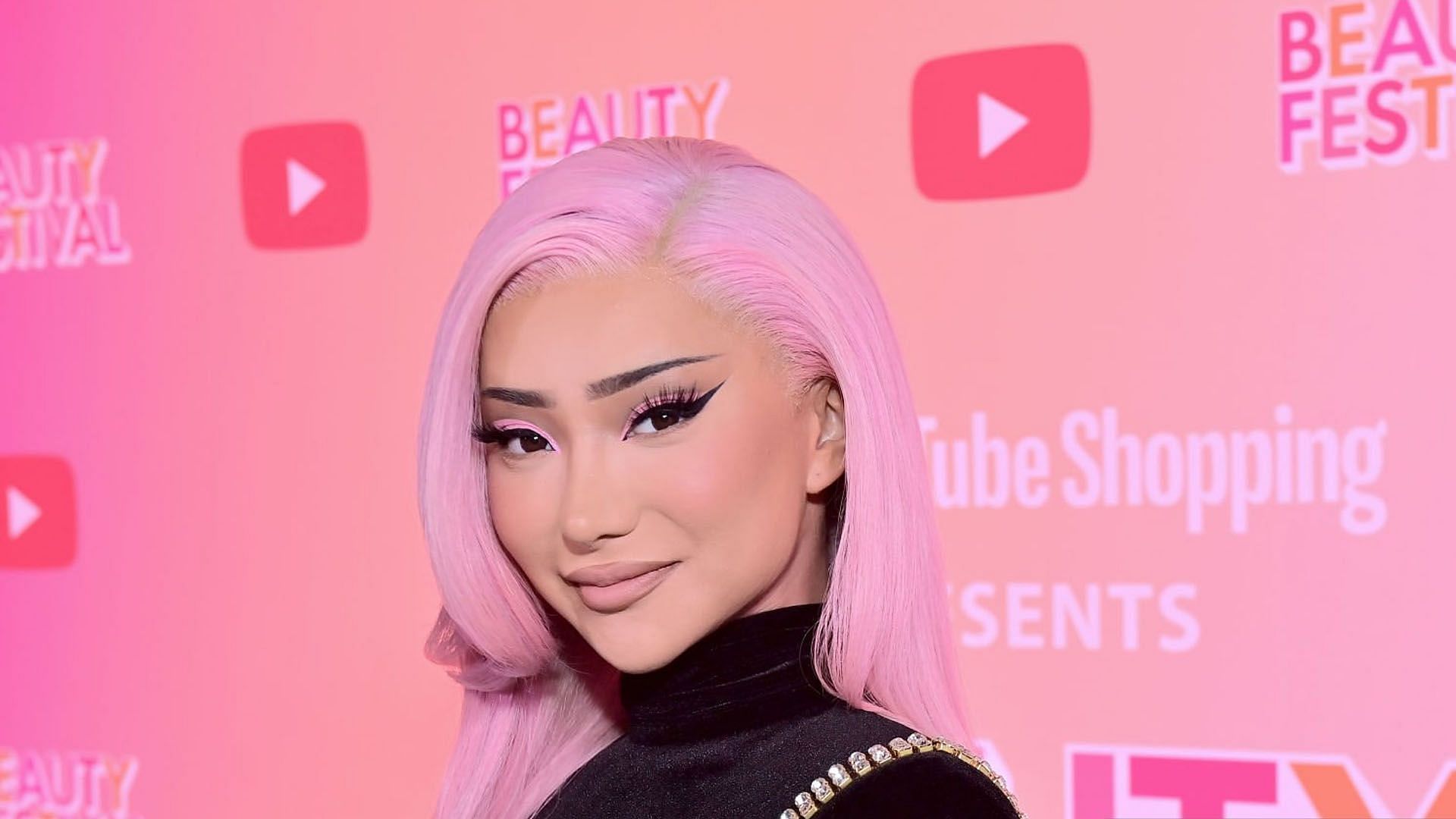 Nikita Dragun in 2022 (image via Getty Images)