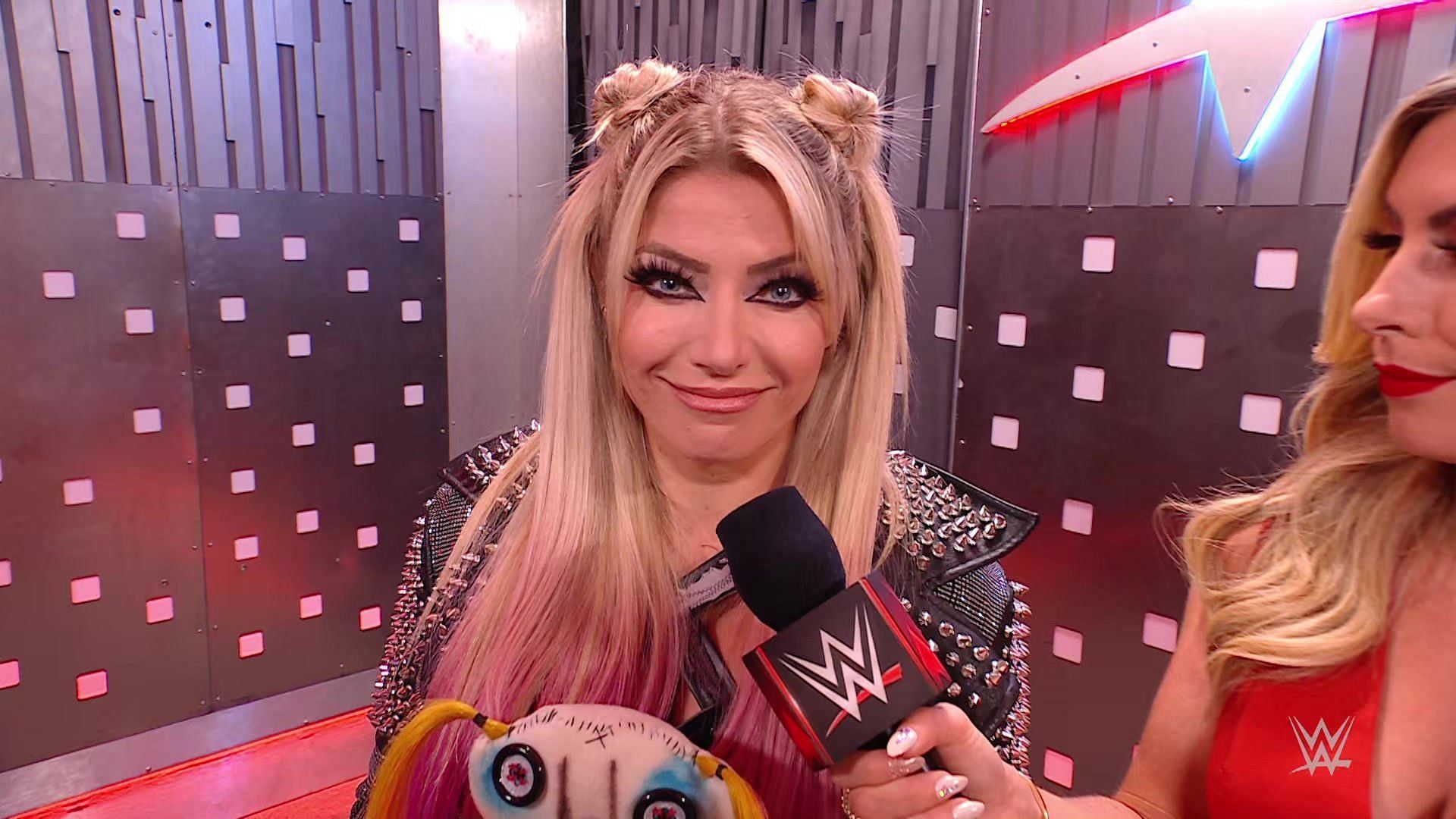 Alexa Bliss with her doll