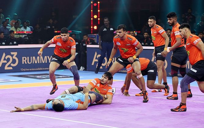 PKL 2022 में हाई स्कोरिंग मैच में दिग्गज की टीम की हार, कप्तान ने किया बहुत ही जबरदस्त प्रदर्शन