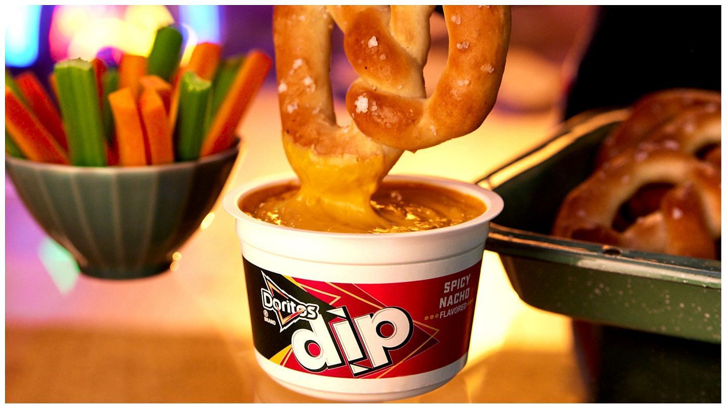 Try your combinations today with the Spicy Nacho dip (Image via Dōr&iacute;tos)