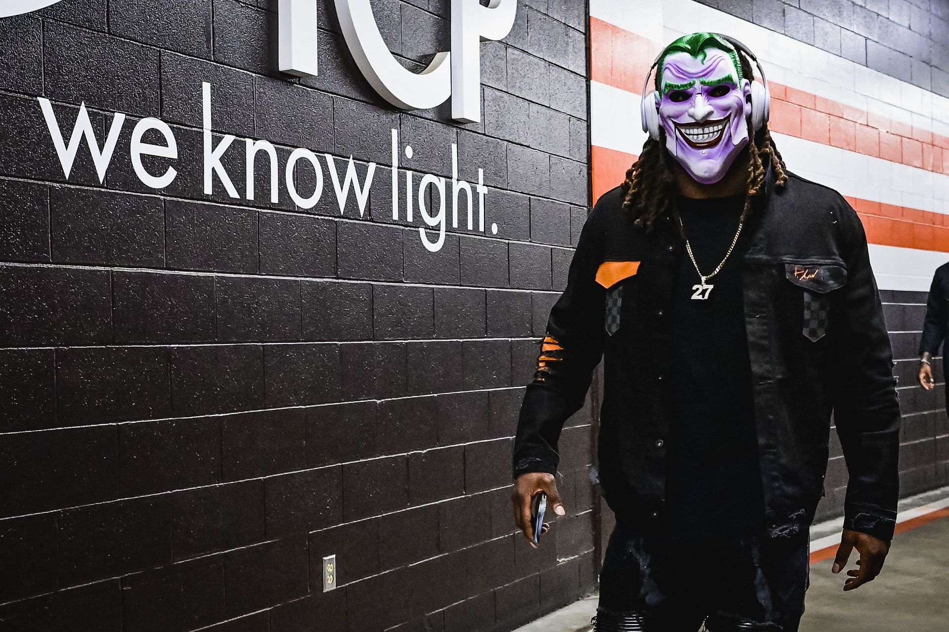 Hunt arriving as The Joker. Photo via Cleveland Browns Twitter.