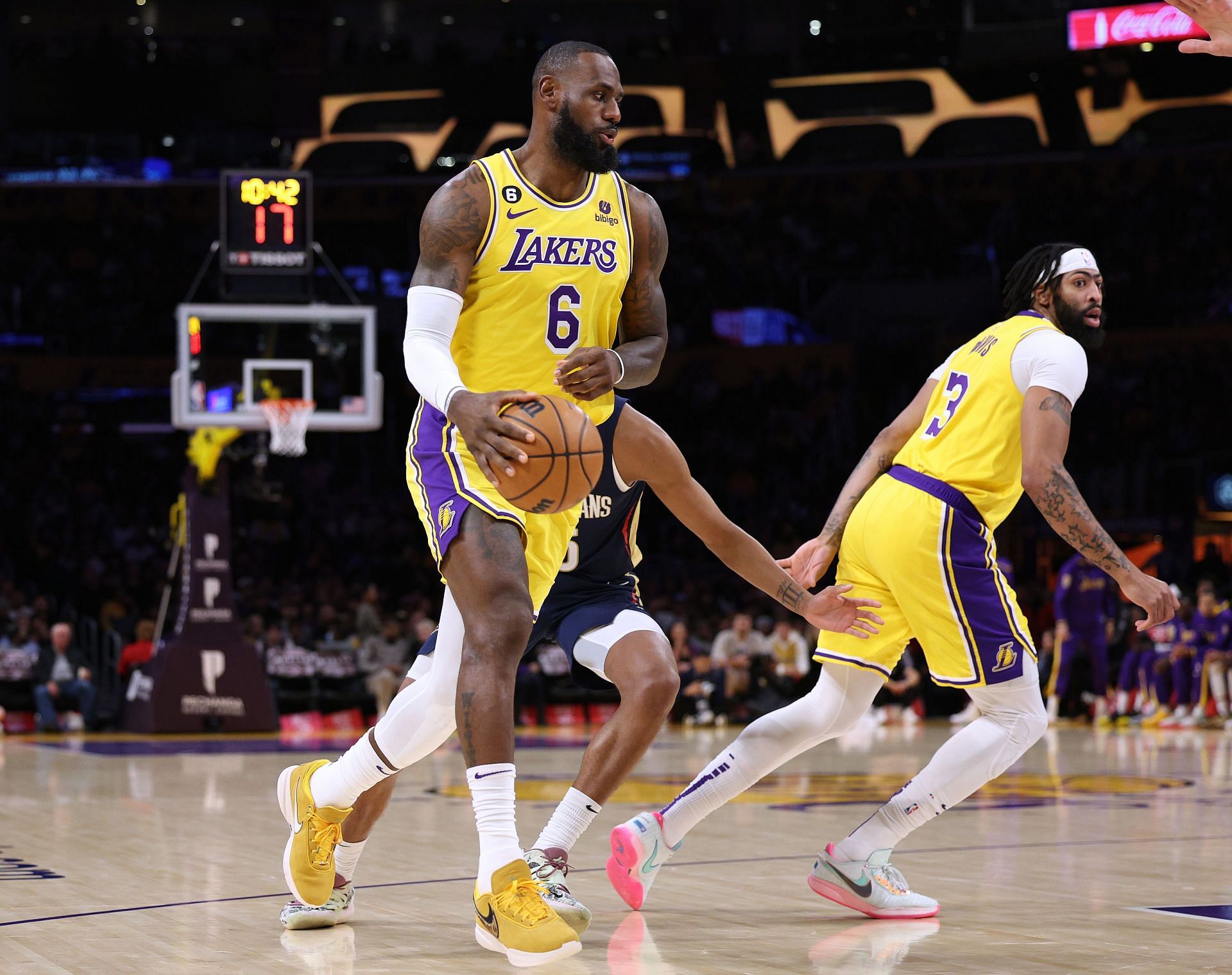 LeBron James Suits Up in Louis Vuitton Derby Shoes at Lakers Game –  Footwear News
