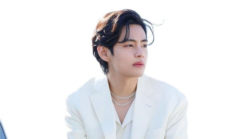 World Music Awards on X: #BTS' #V displays his influence as brand