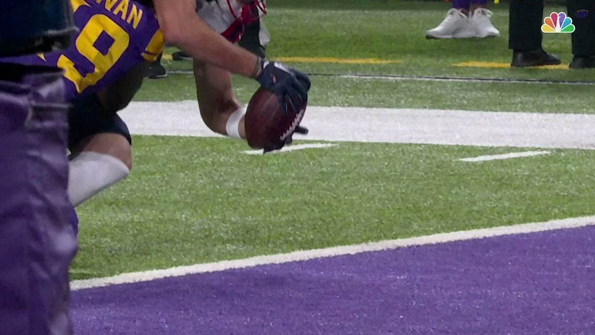 NFL officiating chief explains why Hunter Henry touchdown against Vikings  was overturned - Pats Pulpit