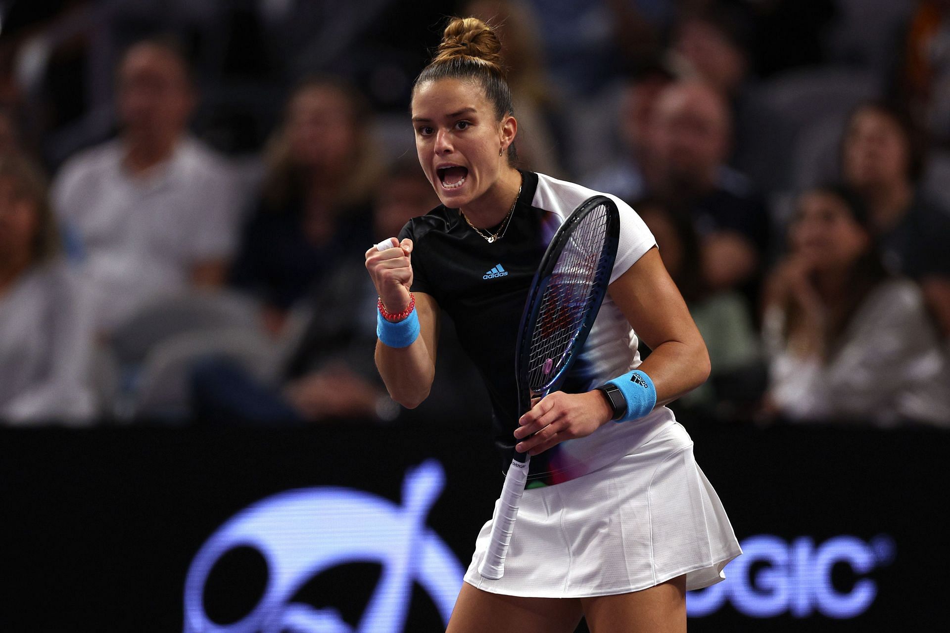 Maria Sakkari has booked her place in the semifinals of the WTA Finals
