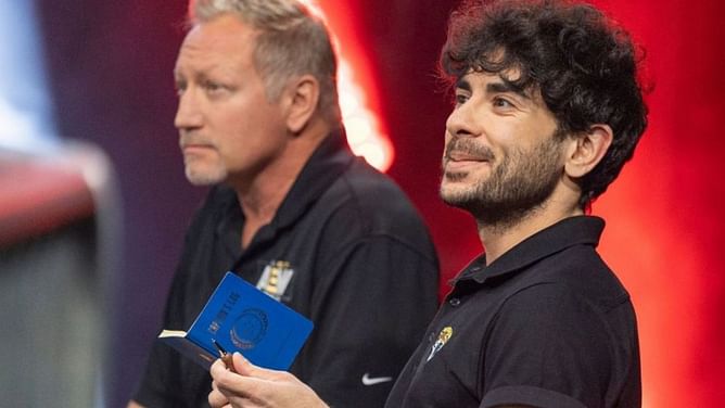 Tony Khan officially announces massive signing of 27-year-old star ahead of AEW Full Gear 2022