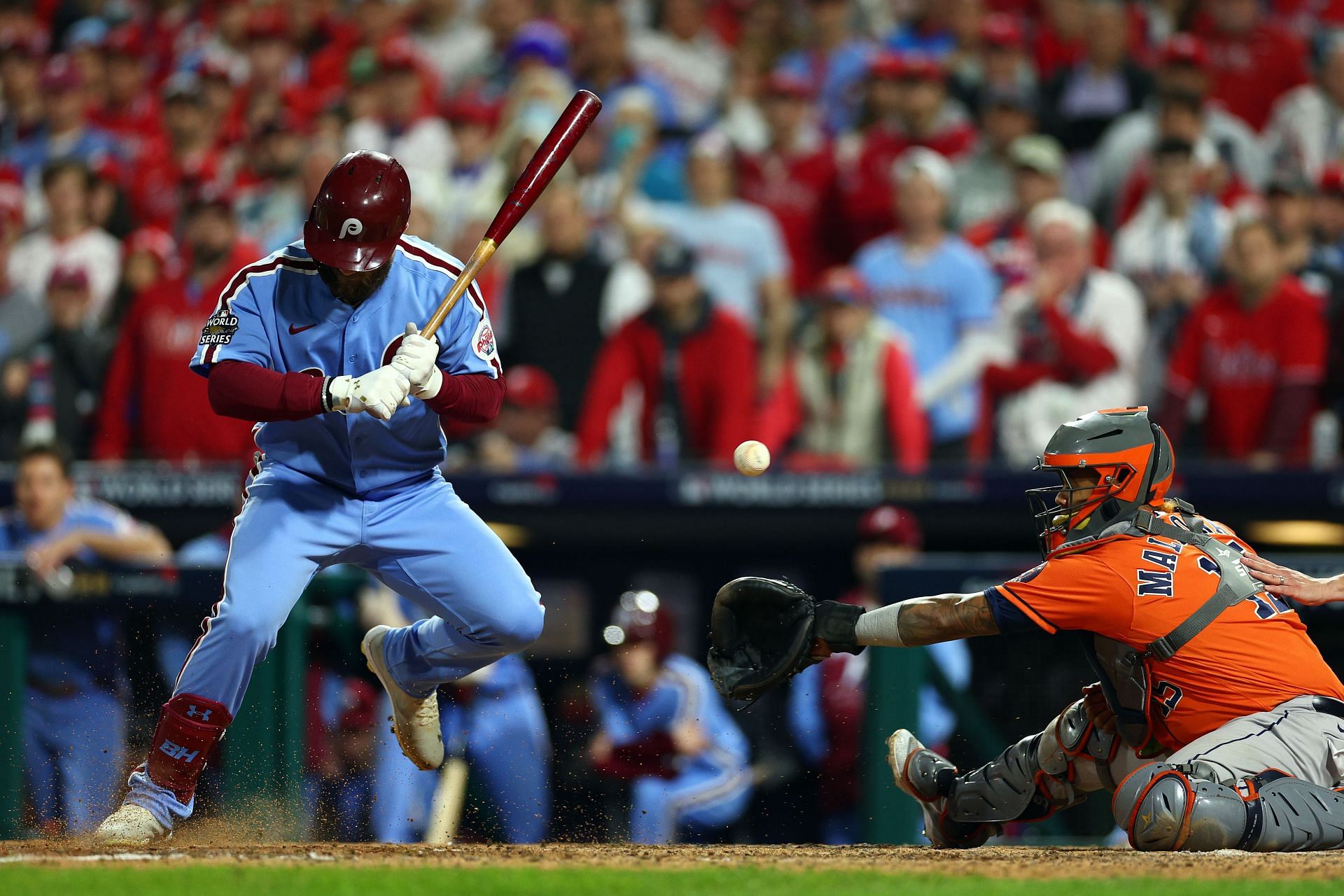 Marlins field invader out-maneuvers security in the outfield as team falls  to Phillies