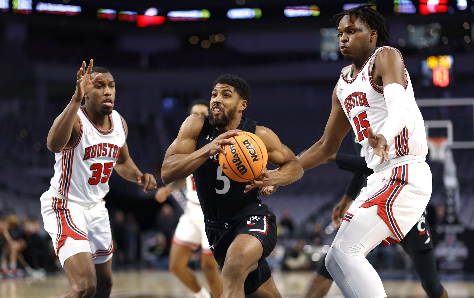 AAC Basketball Tournament - Quarterfinals - Cincinnati v Houston