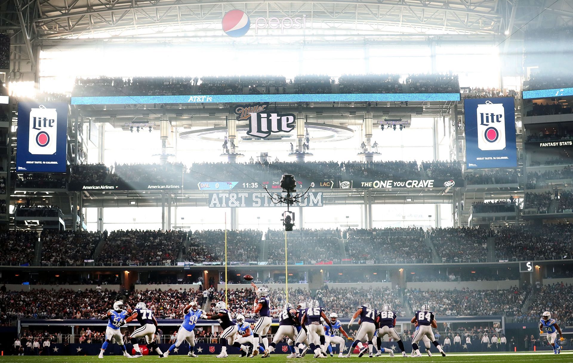 When Barry Sanders and Emmitt Smith feasted on Thanksgiving