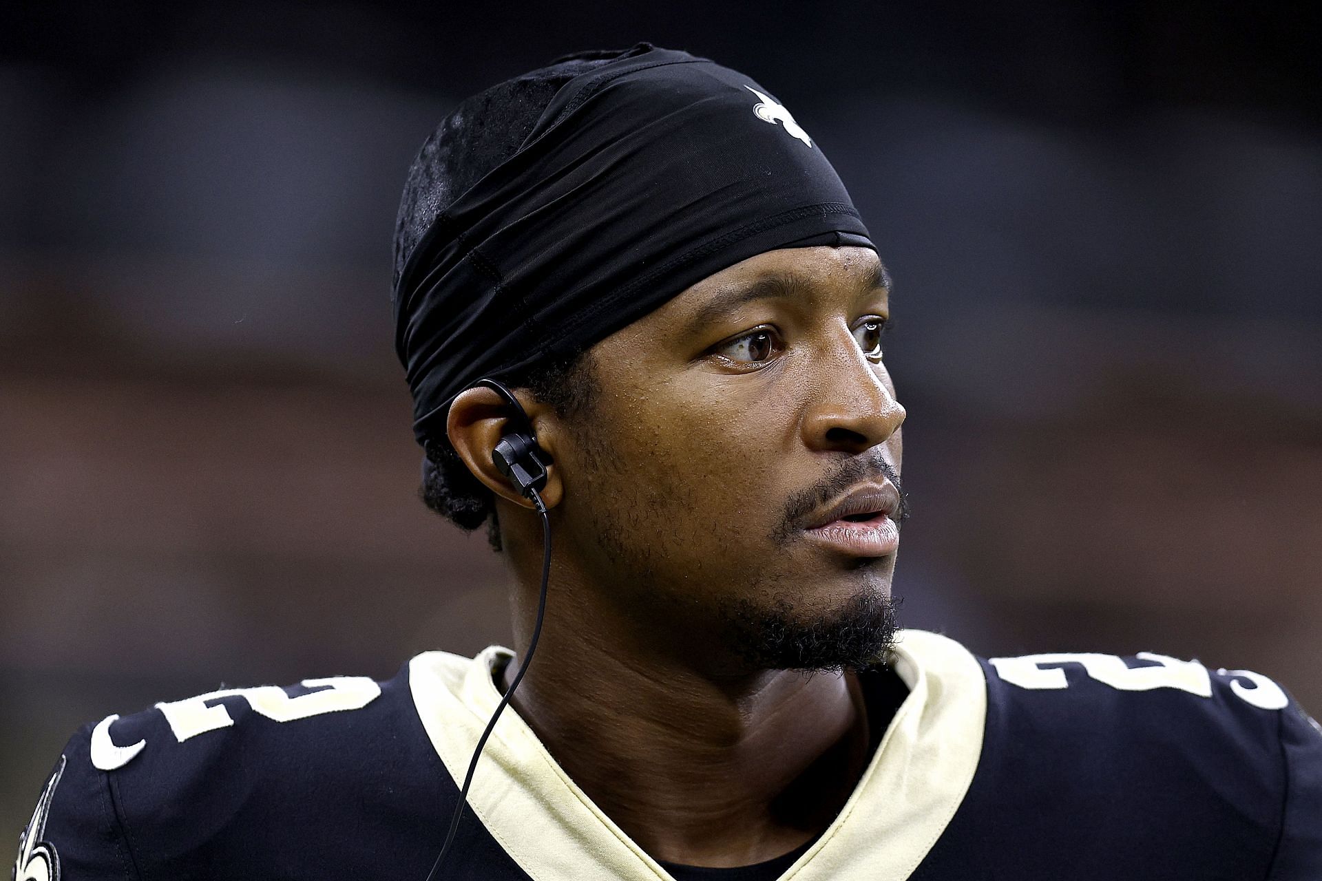 Jamies Winston likely locks up Saints quarterback job by shredding