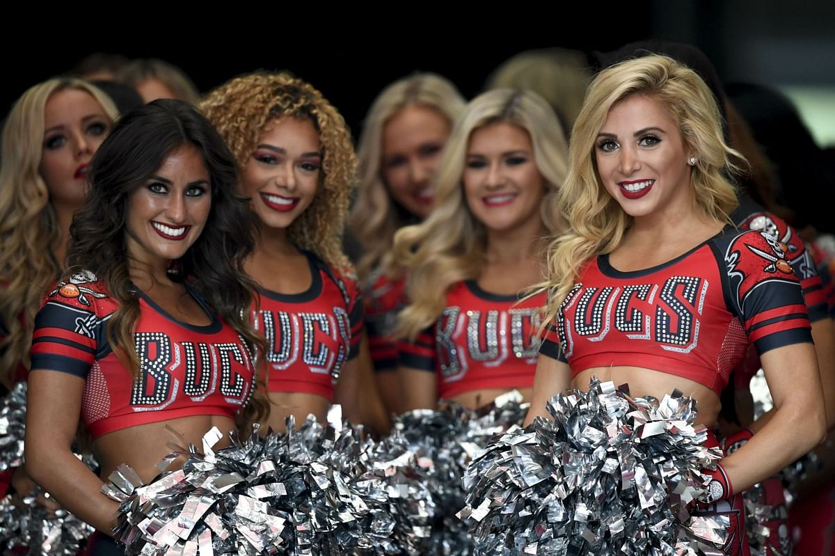 Do all NFL teams have cheerleaders in 2022?