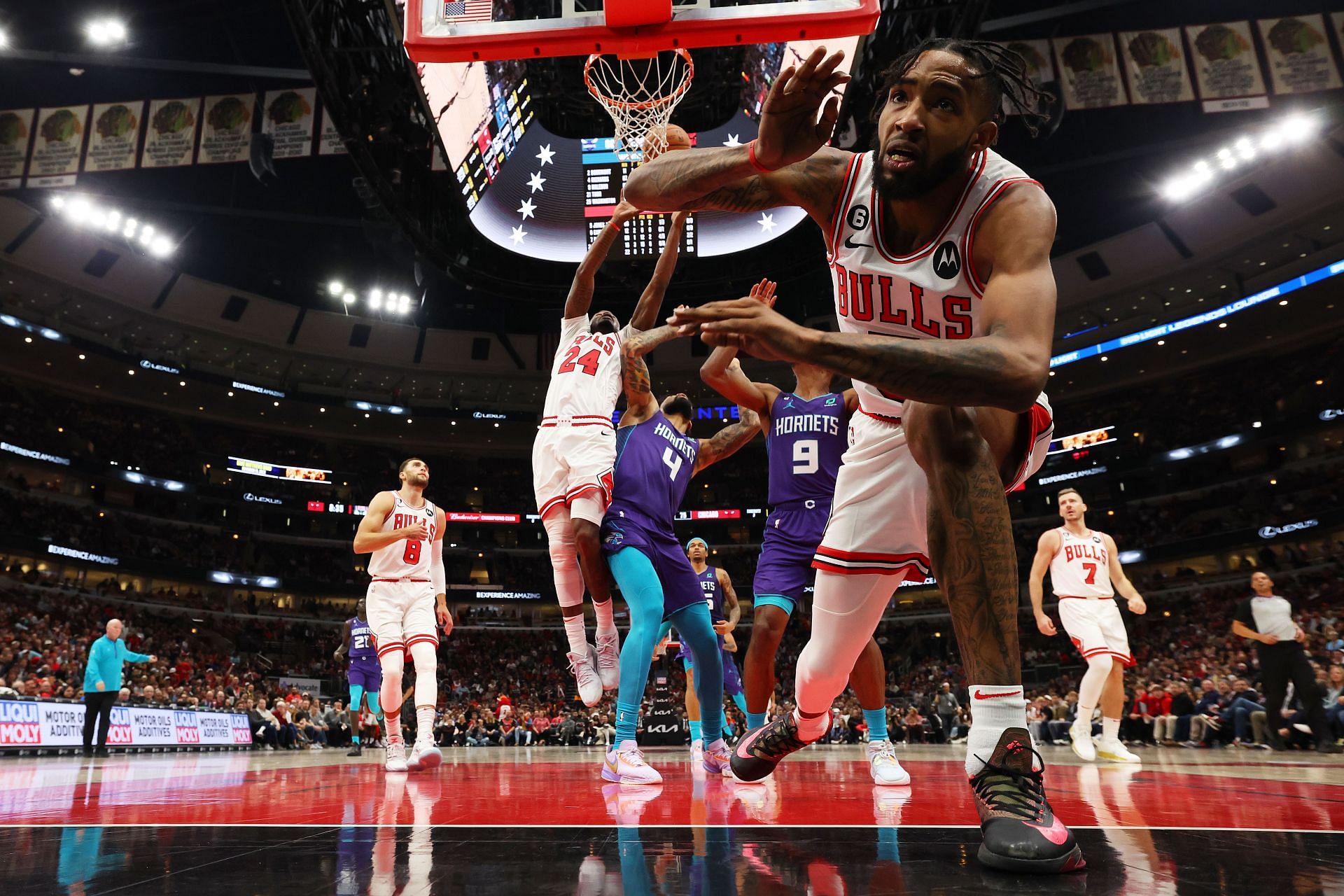 Charlotte Hornets v Chicago Bulls